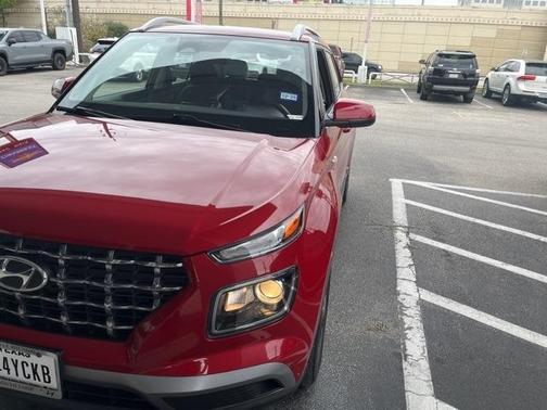 2023 Hyundai VENUE SEL