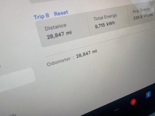 2022 Tesla Model X Base