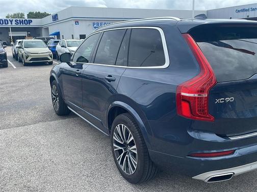 Denim Blue Metallic 2021 Volvo XC90 T5 Momentum 7 Passenger