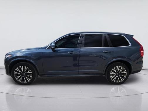 Denim Blue Metallic 2021 Volvo XC90 T5 Momentum 7 Passenger