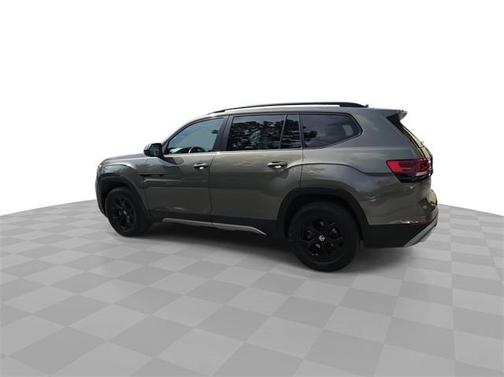 2024 Volkswagen Atlas 2.0T Peak Edition SE w/Technology