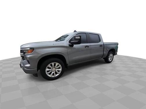 Sterling Gray Metallic 2026 Chevrolet Silverado 1500 Custom