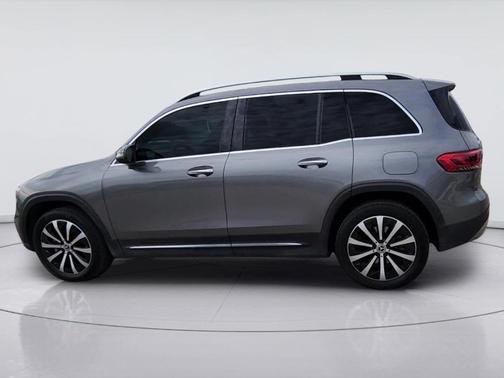 Metallic 2021 Mercedes-Benz GLB 250 Base
