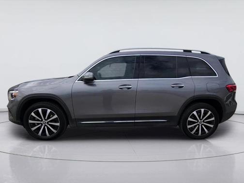 Metallic 2021 Mercedes-Benz GLB 250 Base