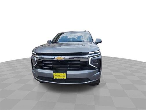2025 Chevrolet Suburban LS