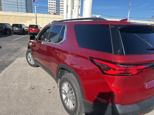 2022 Chevrolet Traverse LT Cloth