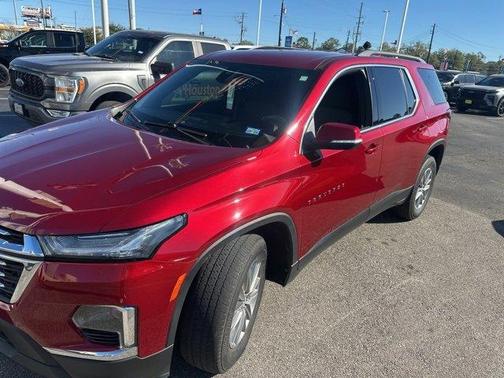 2022 Chevrolet Traverse LT Cloth