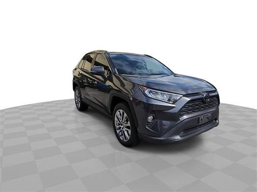 2020 Toyota RAV4 XLE Premium