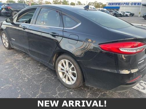 2019 Ford Fusion Hybrid SE