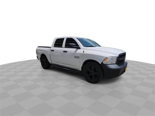 2018 RAM 1500 ST