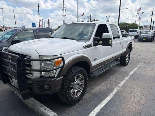 White Platinum Clearcoat Metallic 2015 Ford F-250 King Ranch
