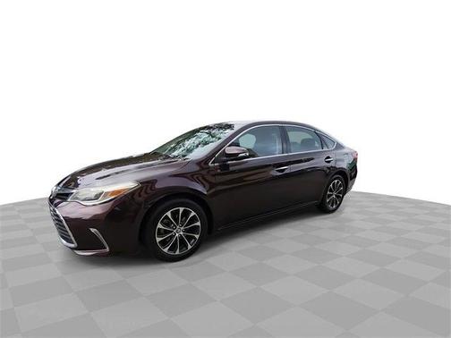 2016 Toyota Avalon XLE