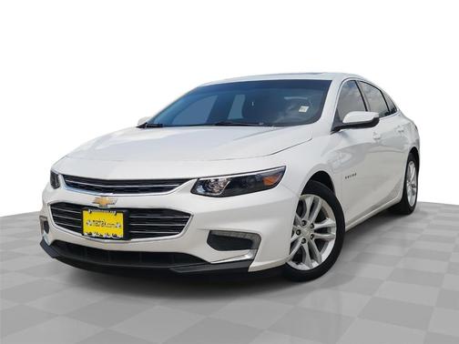 Iridescent Pearl Tricoat 2016 Chevrolet Malibu 1LT