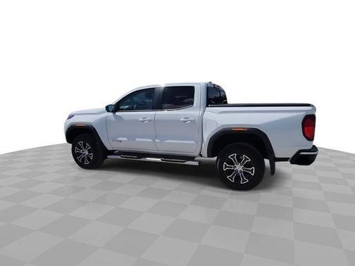 Summit White 2023 GMC Canyon AT4