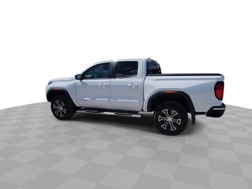 Summit White 2023 GMC Canyon AT4