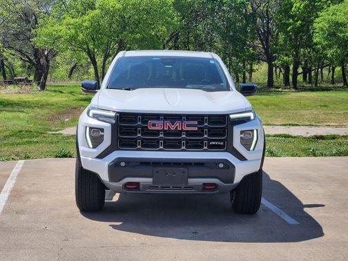 Summit White 2023 GMC Canyon AT4