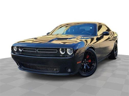 2015 Dodge Challenger SXT