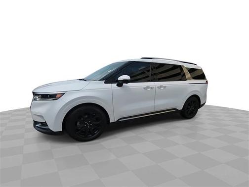 2023 Kia Carnival SX