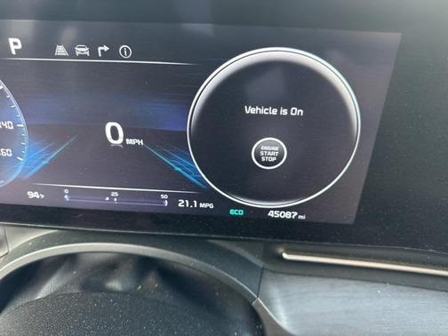 2023 Kia Carnival SX