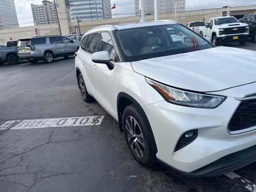 2020 Toyota Highlander XLE