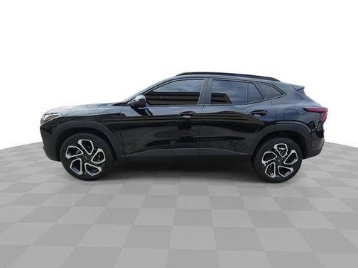 Mosaic Black Metallic 2025 Chevrolet Trax 2RS