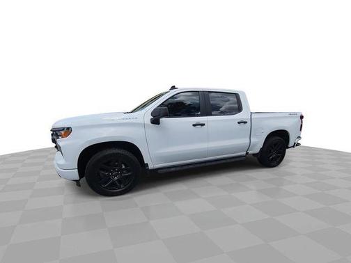 Summit White 2022 Chevrolet Silverado 1500 Custom
