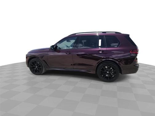 Ametrin Metallic 2025 BMW X7 M60i
