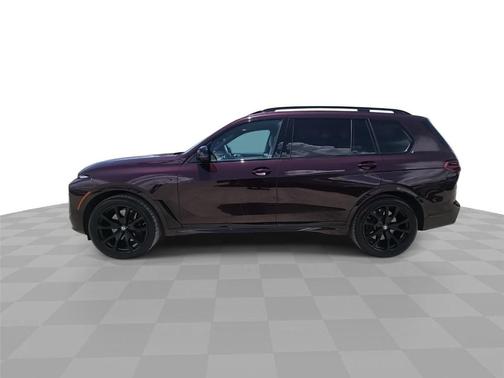 Ametrin Metallic 2025 BMW X7 M60i