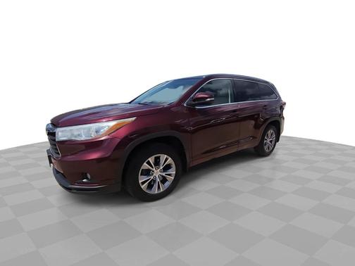 Ooh La La Rouge Mica 2015 Toyota Highlander XLE
