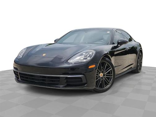 Black 2018 Porsche Panamera 4