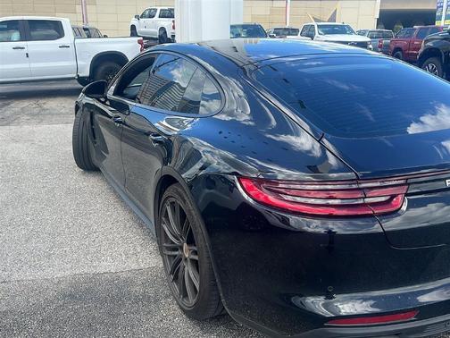 Black 2018 Porsche Panamera 4