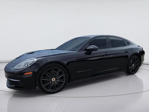 Black 2018 Porsche Panamera 4