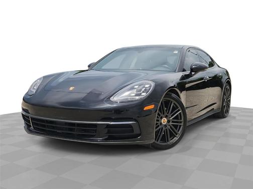 Black 2018 Porsche Panamera 4