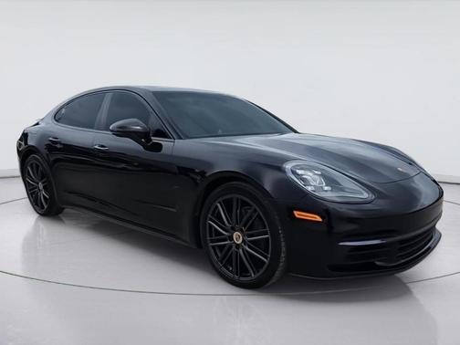 Black 2018 Porsche Panamera 4
