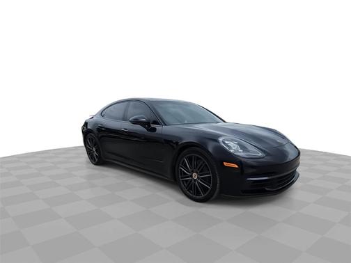 Black 2018 Porsche Panamera 4