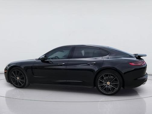 Black 2018 Porsche Panamera 4