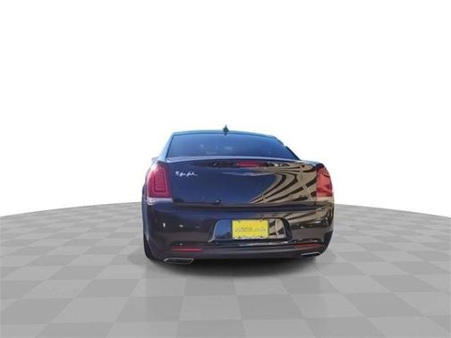 2020 Chrysler 300 Touring