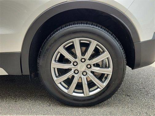2021 Cadillac XT4 Premium Luxury