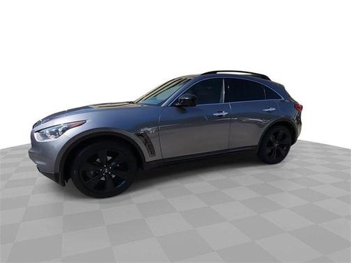 2015 INFINITI QX70 Base
