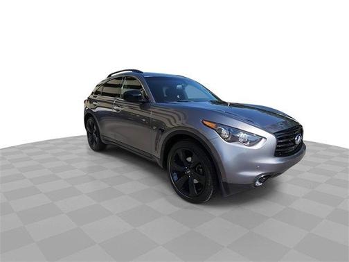 2015 INFINITI QX70 Base