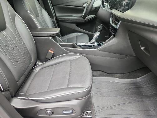 2025 Buick Encore GX Avenir