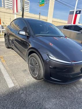 2026 Tesla Model Y PREMIUM