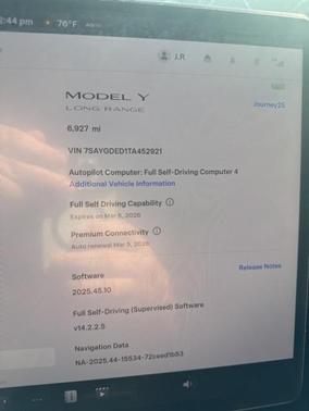 2026 Tesla Model Y PREMIUM