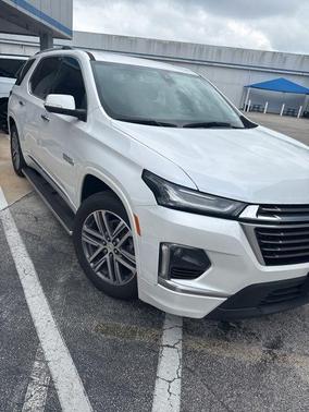 Pearl 2022 Chevrolet Traverse High Country