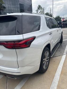 Pearl 2022 Chevrolet Traverse High Country
