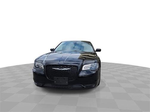 2019 Chrysler 300 Touring