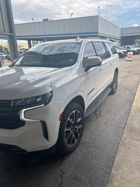2021 Chevrolet Suburban RST