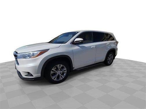 2015 Toyota Highlander LE