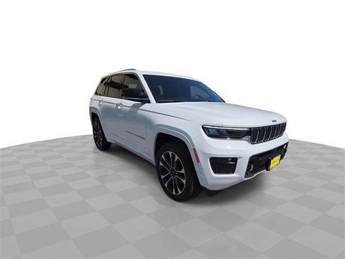 2022 Jeep Grand Cherokee Overland