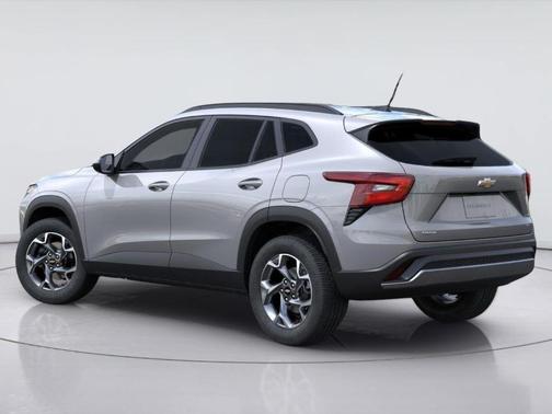 Sterling Gray Metallic 2026 Chevrolet Trax LT